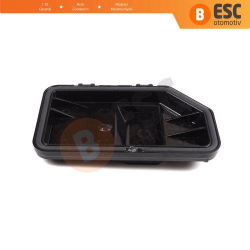 Ford Focus MK1 MK1.5 2001-2005 Makyajlı Kasa 1334938 İçin Sağ Far Arka Ampul Toz Kapağı